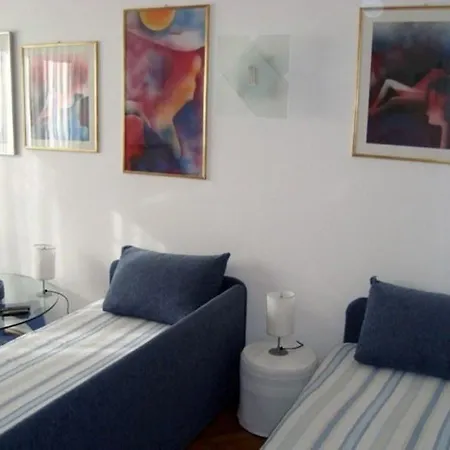 Hostal Riki *